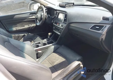 2018 Hyundai Sonata Sport+ z USA, uszkodzony, nr VIN 5NPE34AF5JH722348